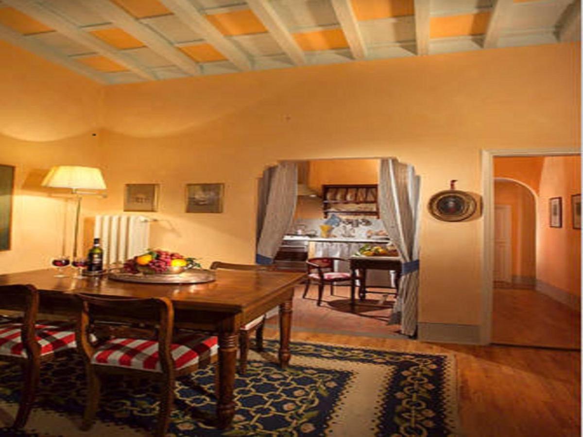 Casa Tornabuoni Apartment Флоренция Стая снимка